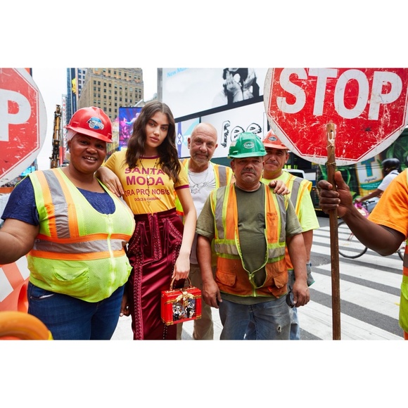 SOLD -Dolce & Gabbana Fall 2018 Runway Look 38 Skirt - Picture 10 of 12